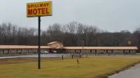 Spillway Motel