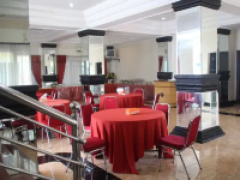 Top Star Hotel Hotels in Cepu