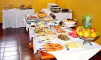 Vila Verde Hotel - servizio colazione