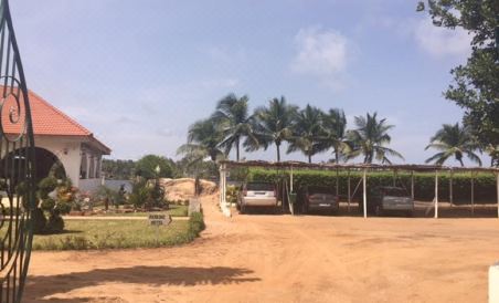 Hotel Akwa Beach - Housity