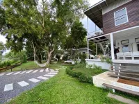 Arthit -Tara Lodge Hotels in Bang Nam Priao