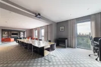 Crowne Plaza Lyon - Cite Internationale Hotels in Caluire-et-Cuire