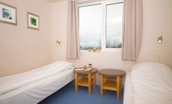 Sjøholt Sommerhotell Bed&Breakfast - Housity