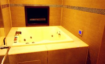 Discovery Motel - Tucheng