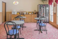 Super 8 by Wyndham Mountain Home - petit déjeuner