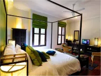 Luang Prabang Nagara Villa River View