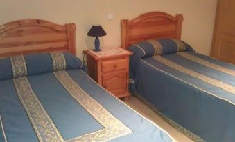 Hostal Restaurante El Chato - Housity
