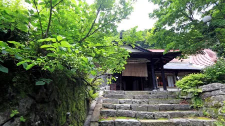 Shukubo Kansho-in Temple Sanrakuso