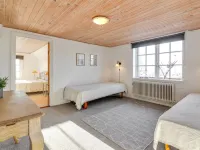 "Fraþulf" - 6km from the Sea - parking