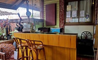 Lola Itang Pension - Housity