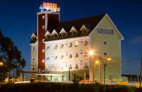 戈多伊宮殿酒店