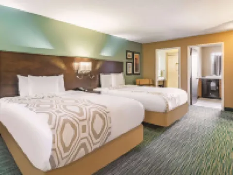 La Quinta Inn & Suites by Wyndham San Francisco Airport West ミルブレーのホテル