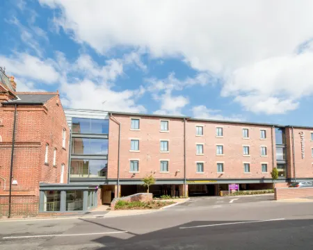Premier Inn Leek Town Centre Hotel a Leek