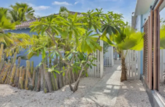 Caribbean Lofts Villa - Waterfront with private pool and dock Hotels in 