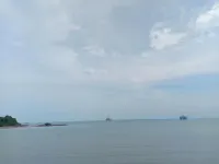 Ocean View Hotel Hotels near Chalet D'Punggai