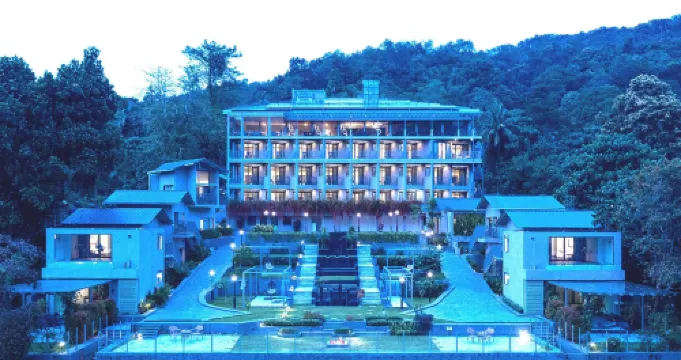 Niraamaya Retreats Samroha Athirappilly Hotels in Pariyaram