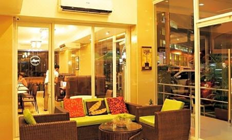 Green Banana Business Hotel - Housity
