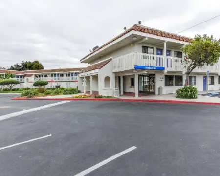 Motel 6 Salinas, CA - North Monterey Area Hoteles en Salinas