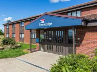 Travelodge Huntingdon Fenstanton - parking
