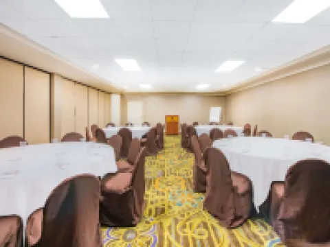 Hawthorn Extended Stay by Wyndham El Paso Hotels in El Paso