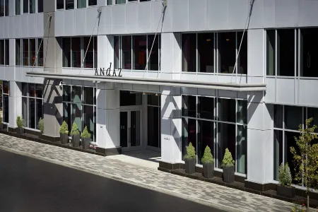 Andaz Ottawa Byward Market, by Hyatt