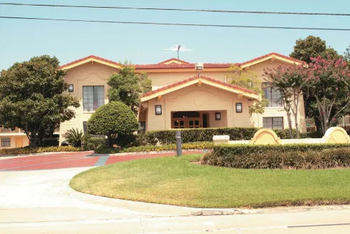 Baymont by Wyndham Houston la Porte