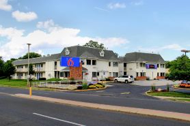 Motel 6 Enfield, CT - Hartford
