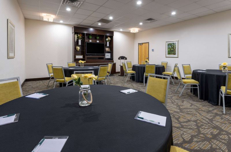 Wingate by Wyndham Valdosta/Moody AFB photo 4