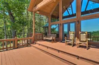 Peaceful Cabin w/ Deck + Scenic Mtn Views! - chambre d’hôtes