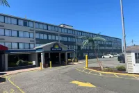 Days Hotel by Wyndham East Brunswick Conference Center Hoteles en Municipio de East Brunswick
