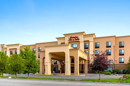 Hampton Inn & Suites Fairbanks