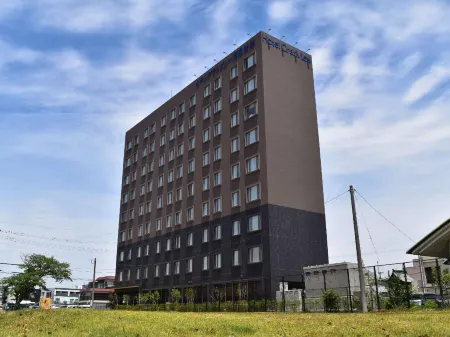 Hotel GranView Fukuoka Airport Отели в г. Сасагури