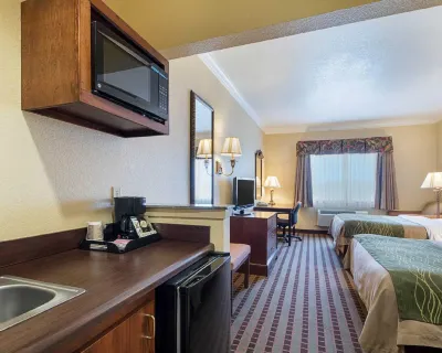 Comfort Inn Early Brownwood Отели рядом с достопримечательностью «Публичная библиотека Браунвуд»