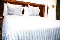 Ti Lakaz an Apartment with Garden Near the Sea - 2-Star