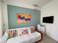 Cozy Beachfront Maisonette Offers Panoramic Views of Sea!