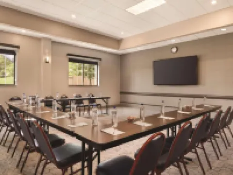 Country Inn & Suites by Radisson, Grand Rapids East, MI Hotels in Grand Rapids