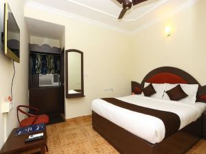 The Dolphin Park Hotel, Virugambakkam