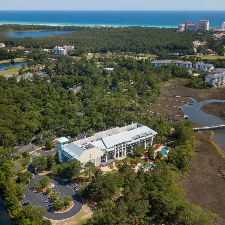 Hilton Grand Vacations Club in Sandestin Golf and Beach Resort