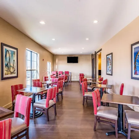 Super 8 by Wyndham Altoona