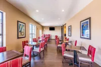 Super 8 by Wyndham Altoona