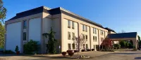 Comfort Inn, Erie - Near Presque Isle Hotels near Asbury Woods