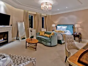 The Ritz-Carlton, Montreal