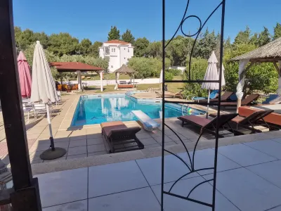 Villa Askamnia and Suites Hotels in Dimos Sithonia