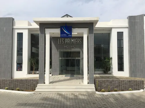 Hotel les Palmiers Hotels in Shaline