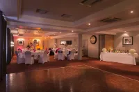 Le Plessis Grand Hotel Hotels in Sceaux