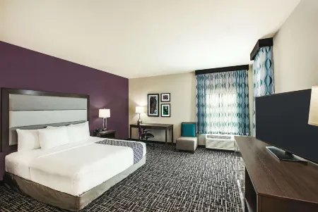 La Quinta Inn & Suites by Wyndham McAllen la Plaza Mall