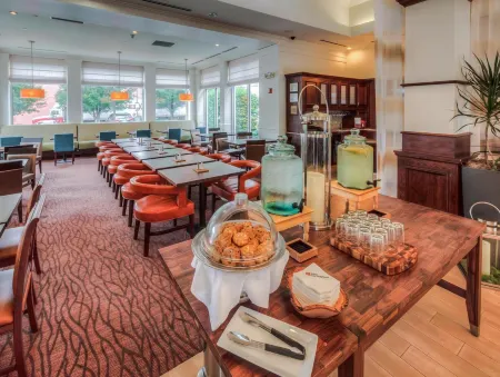 Hilton Garden Inn Norwalk