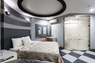 Dongducheon Hive Hotels near Gisdaebong