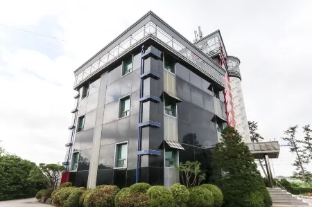 Taean Incaui Jageun Maeul Отели в г. Тхэан