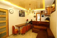 Dee Ess Residency by Lazygetaways